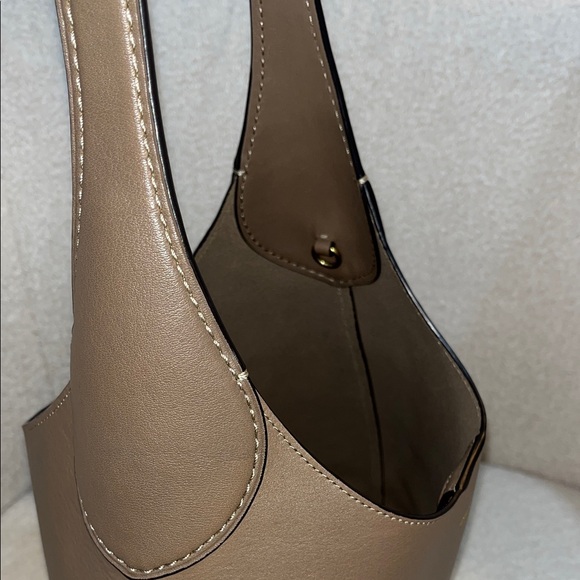 Coach Brooklyn 28 Brown Leather Hobo Shoulder Bag in Brass/Dark Stone CU068 - Picture 9 of 9